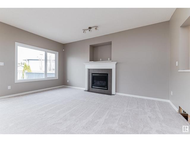7716 8 Av Sw, House detached with 4 bedrooms, 3 bathrooms and null parking in Edmonton AB | Image 6