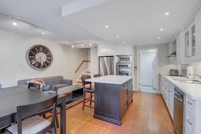 Th2 - 26 Admiral Rd, Townhouse with 3 bedrooms, 3 bathrooms and 1 parking in Toronto ON | Image 7