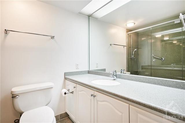 3a - 300 Queen Elizabeth Drive, Condo with 2 bedrooms, 2 bathrooms and 2 parking in Ottawa ON | Image 19