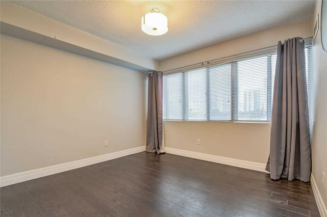 412 - 50 Elm Dr E, Condo with 2 bedrooms, 2 bathrooms and 2 parking in Mississauga ON | Image 5