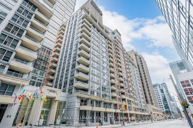 ph43 - 250 Wellington St W, Condo with 1 bedrooms, 1 bathrooms and 0 parking in Toronto ON | Image 1