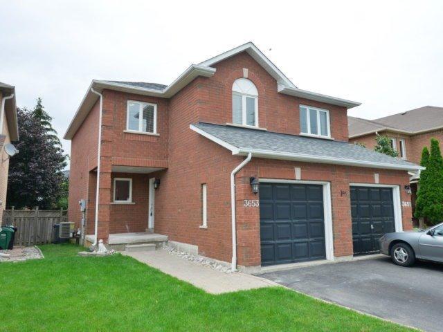 3653 Indigo Cres, House semidetached with 3 bedrooms, 3 bathrooms and 2 parking in Mississauga ON | Image 1