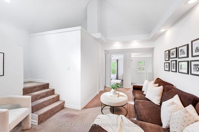 6 Ivy Ave, House detached with 3 bedrooms, 3 bathrooms and 2 parking in Toronto ON | Image 19