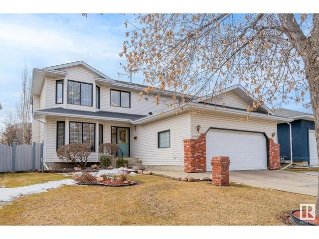 5135 189 St Nw, House detached with 4 bedrooms, 3 bathrooms and null parking in Edmonton AB | Image 1