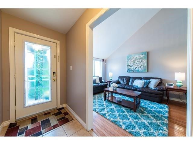 365 Keewatin Ave, House detached with 3 bedrooms, 3 bathrooms and 2 parking in Kitchener ON | Image 2