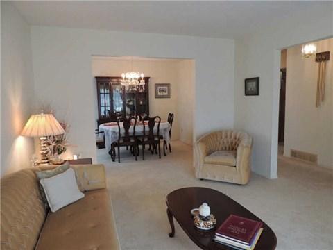 347 Preston Dr, House detached with 4 bedrooms, 2 bathrooms and 4 parking in Oshawa ON | Image 8