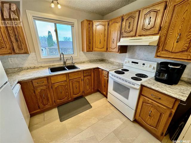 151 Allanbrooke Drive, House detached with 4 bedrooms, 3 bathrooms and null parking in Yorkton SK | Image 8