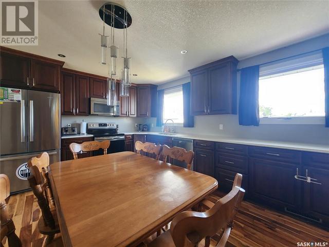 38 Centennial Crescent, House detached with 4 bedrooms, 1 bathrooms and null parking in Melville SK | Image 17