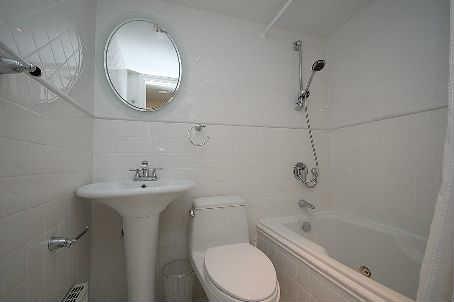 2 - 173 Quebec Ave, House detached with 1 bedrooms, 1 bathrooms and 1 parking in Toronto ON | Image 6
