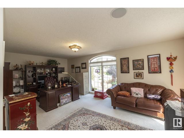 175 Quesnell Cr Nw, House detached with 5 bedrooms, 4 bathrooms and null parking in Edmonton AB | Image 35