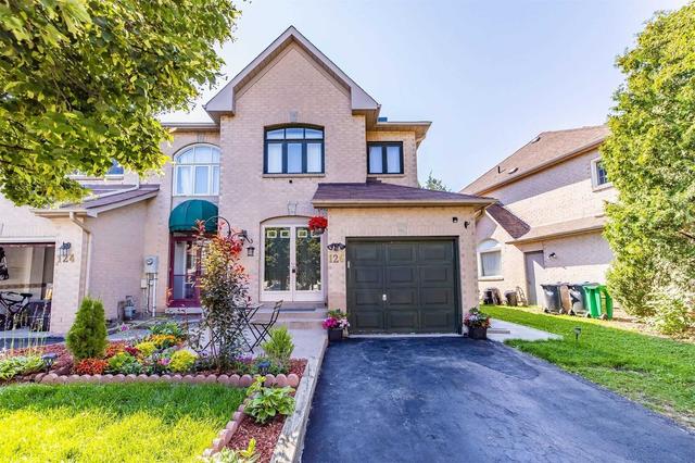 126 Richwood Cres, House attached with 3 bedrooms, 4 bathrooms and 3 parking in Brampton ON | Image 1