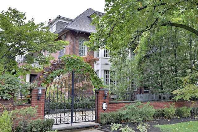 12 Mckenzie Ave, House detached with 4 bedrooms, 7 bathrooms and 2 parking in Toronto ON | Image 1