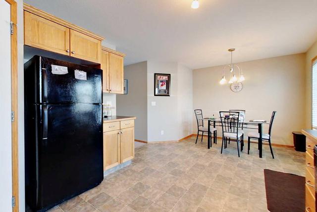 82 Jaspar Crescent, House detached with 5 bedrooms, 3 bathrooms and 2 parking in Red Deer AB | Image 4