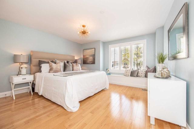 22 Fourth St, House detached with 3 bedrooms, 2 bathrooms and 3 parking in Toronto ON | Image 11