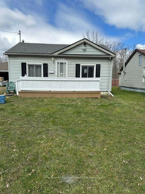 5963 Kister Rd, House detached with 2 bedrooms, 1 bathrooms and 3 parking in Niagara Falls ON | Card Image