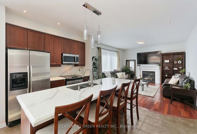 39 Clamerten Rd, House detached with 4 bedrooms, 4 bathrooms and 6 parking in Whitchurch Stouffville ON | Image 3