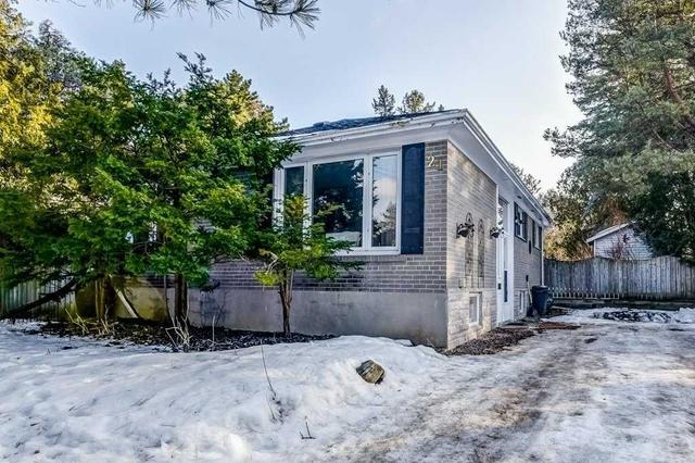 21 Algonquin Cres, House detached with 3 bedrooms, 2 bathrooms and 4 parking in Aurora ON | Image 23