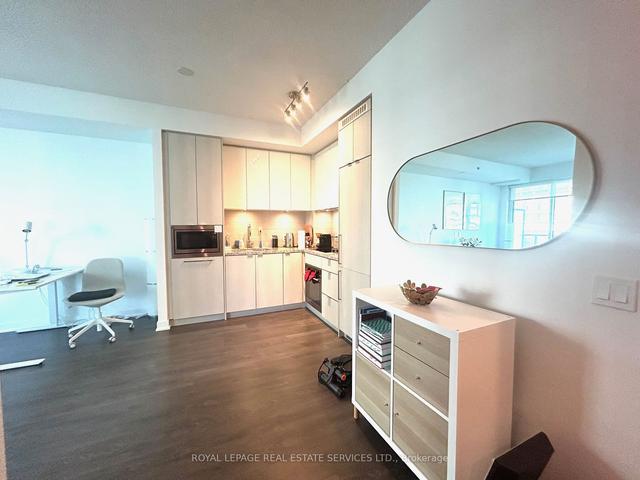 4709 - 125 Blue Jays Way, Condo with 1 bedrooms, 1 bathrooms and 0 parking in Toronto ON | Image 5