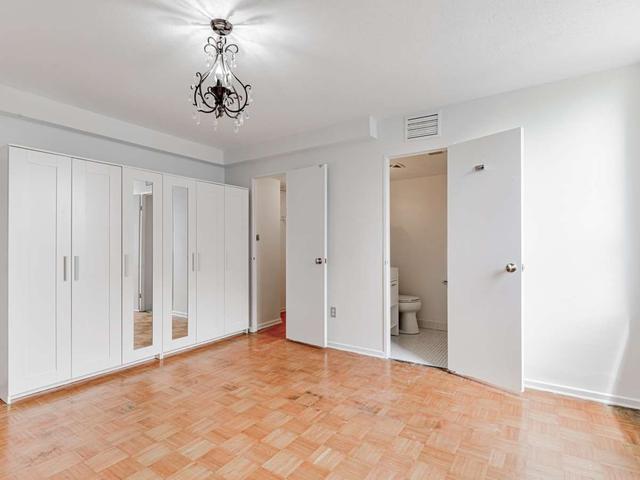 416 - 10 Edgecliff Gfwy, Condo with 3 bedrooms, 2 bathrooms and 1 parking in Toronto ON | Image 13