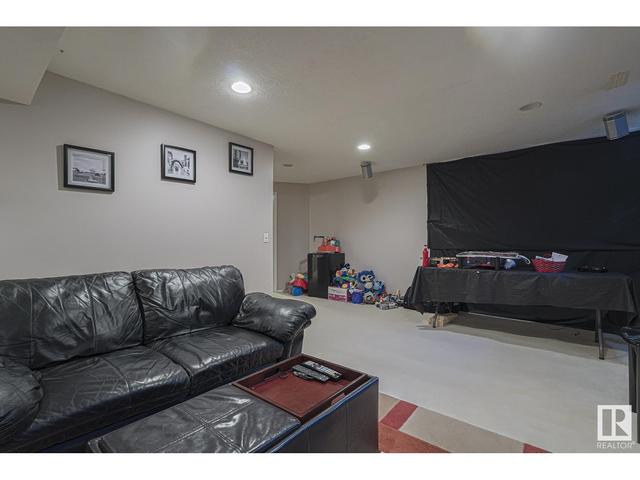 11415 9 Av Nw, House detached with 4 bedrooms, 3 bathrooms and null parking in Edmonton AB | Image 36
