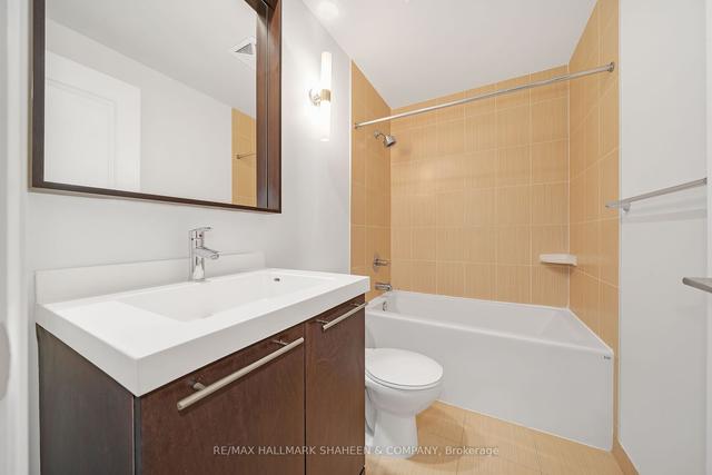 825 - 100 Harrison Garden Blvd, Condo with 2 bedrooms, 2 bathrooms and 1 parking in Toronto ON | Image 4