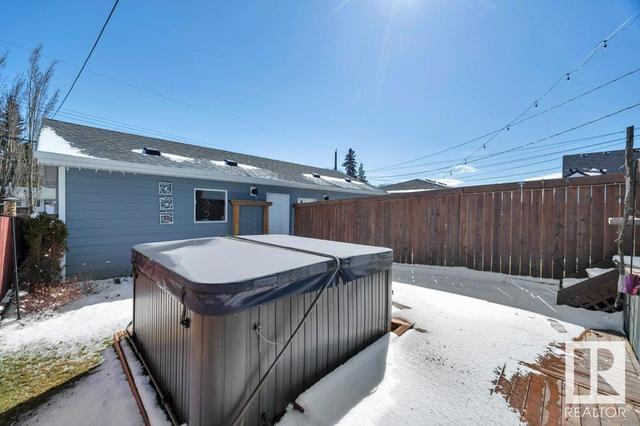 10417 79 St Nw, House semidetached with 4 bedrooms, 3 bathrooms and null parking in Edmonton AB | Image 47