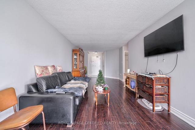 814 - 5 Rowntree Rd, Condo with 2 bedrooms, 2 bathrooms and 3 parking in Toronto ON | Image 4