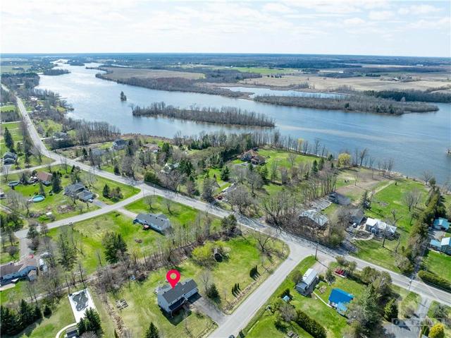 2 Regiment Road, House detached with 3 bedrooms, 3 bathrooms and 8 parking in North Grenville ON | Image 19