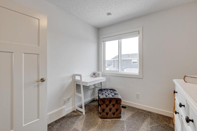 3944 202 Avenue Se, Home with 3 bedrooms, 2 bathrooms and 2 parking in Calgary AB | Image 35