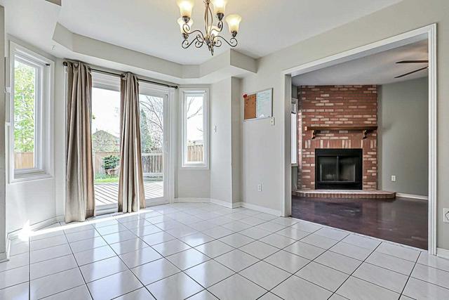 159 Westhampton Dr, House detached with 3 bedrooms, 4 bathrooms and 3 parking in Vaughan ON | Image 3