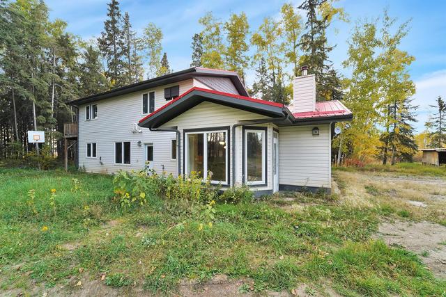 393044 761 Highway, House detached with 4 bedrooms, 2 bathrooms and null parking in Clearwater County AB | Image 1
