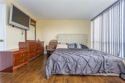 lph 09 - 25 Fairview Rd W, Condo with 2 bedrooms, 2 bathrooms and 2 parking in Mississauga ON | Image 14