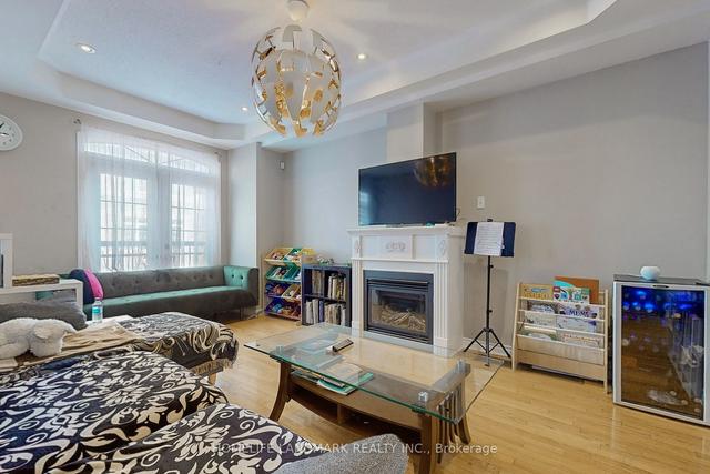 12 Routliffe Lane, House attached with 3 bedrooms, 3 bathrooms and 2 parking in Toronto ON | Image 12