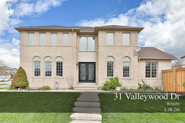 31 Valleywood Dr, House detached with 4 bedrooms, 4 bathrooms and 4 parking in Whitby ON | Card Image