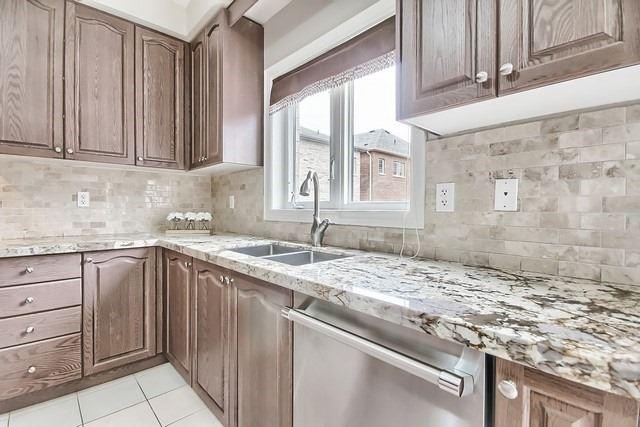 86 William Bartlett Dr, House detached with 4 bedrooms, 4 bathrooms and 6 parking in Markham ON | Image 6