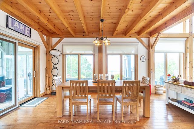 220 Kamenni Bay Rd, House detached with 5 bedrooms, 5 bathrooms and 20 parking in Georgian Bay ON | Image 3