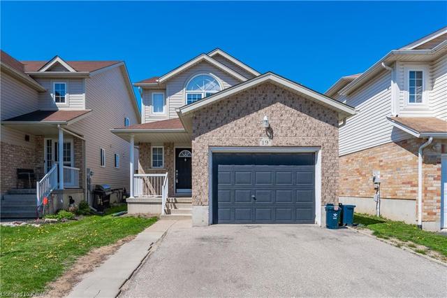 19 Cannes Street, House detached with 3 bedrooms, 2 bathrooms and 3 parking in Kitchener ON | Image 1