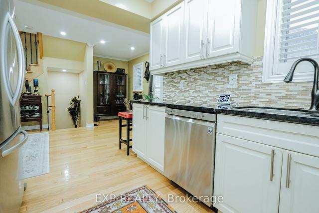 3358 c Kingston Rd, House attached with 4 bedrooms, 3 bathrooms and 2 parking in Toronto ON | Image 22