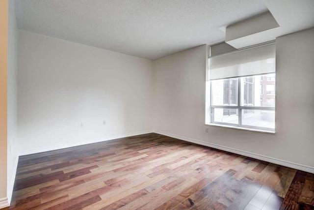 201 - 1 Glen Park Ave, Condo with 2 bedrooms, 2 bathrooms and 1 parking in Toronto ON | Image 6