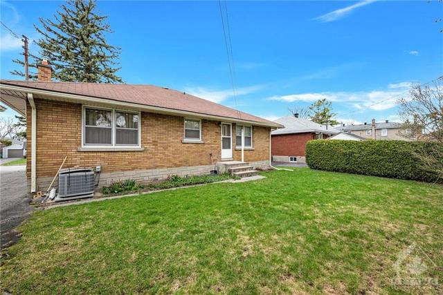1282 Christine Avenue, House detached with 3 bedrooms, 1 bathrooms and 3 parking in Ottawa ON | Image 15