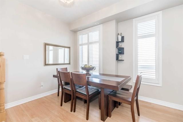 8 - 9621 Jane St, Townhouse with 2 bedrooms, 2 bathrooms and 1 parking in Vaughan ON | Image 9