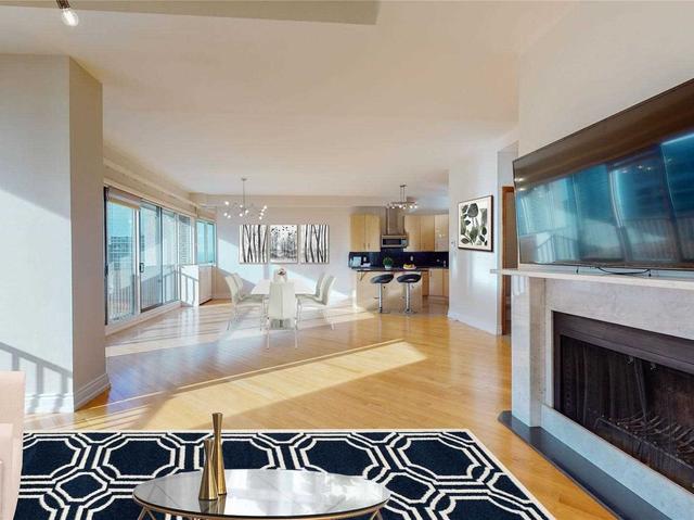 ph3504 - 33 Harbour Sq, Condo with 3 bedrooms, 3 bathrooms and 1 parking in Toronto ON | Image 7