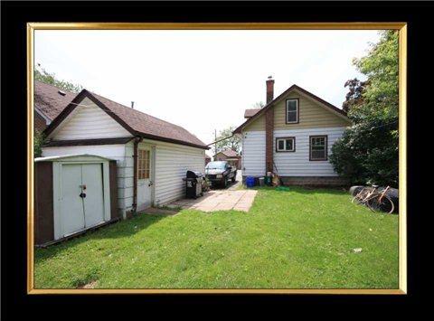 360 Buena Vista Ave, House detached with 3 bedrooms, 1 bathrooms and 4 parking in Oshawa ON | Image 11