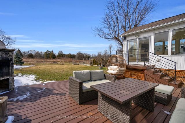 54 Macnaughton Dr, House detached with 2 bedrooms, 3 bathrooms and 6 parking in Innisfil ON | Image 18