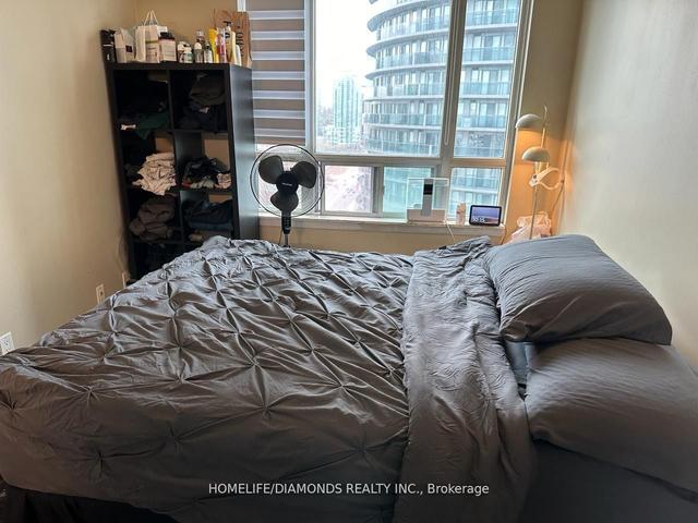 2208 - 70 Absolute Ave, Condo with 1 bedrooms, 1 bathrooms and 1 parking in Mississauga ON | Image 4