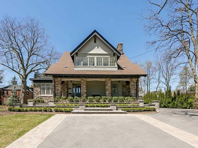 3077 Lakeshore Rd, House detached with 3 bedrooms, 3 bathrooms and 5 parking in Burlington ON | Image 1