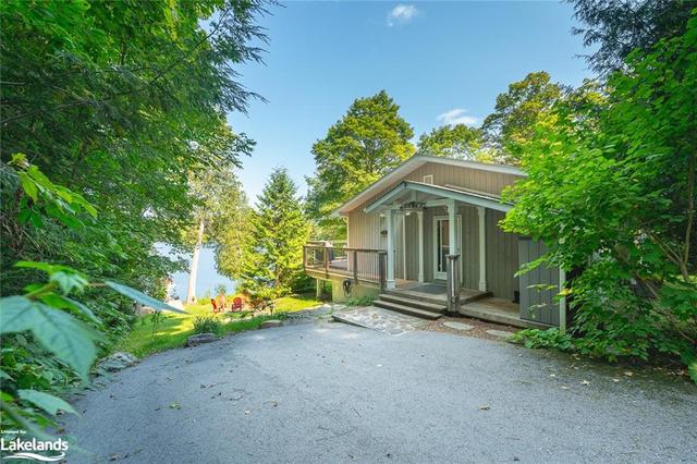 1963 Trappers Trail, House detached with 3 bedrooms, 2 bathrooms and 4 parking in Dysart et al ON | Image 11