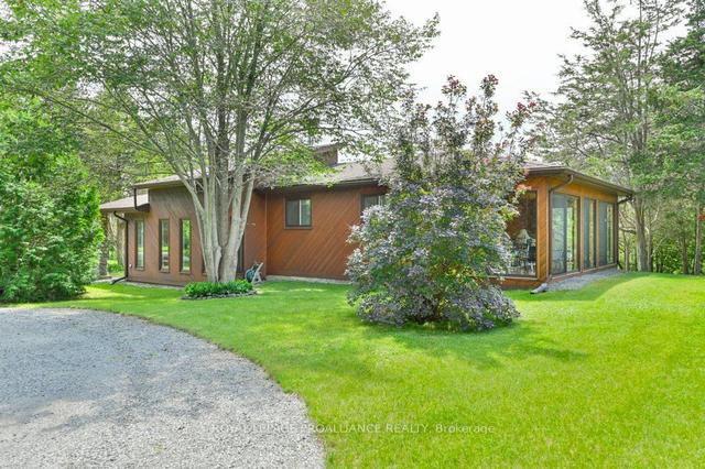 1156 Christian Rd, House detached with 3 bedrooms, 1 bathrooms and 7 parking in Prince Edward County ON | Image 25