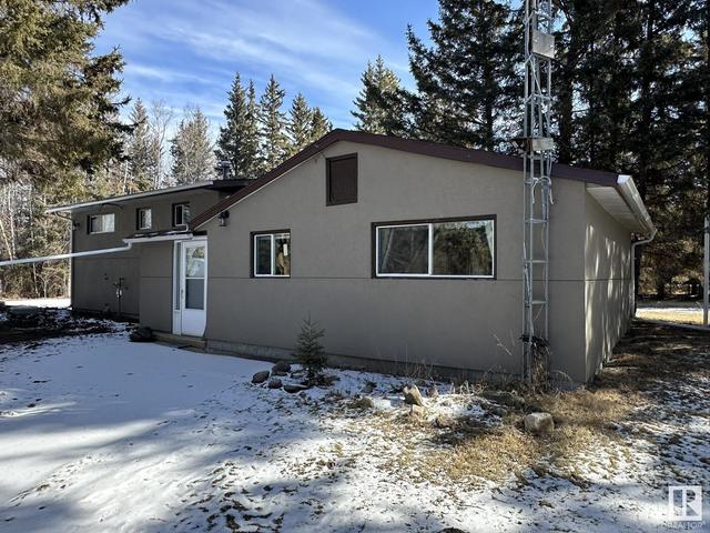 60526 - 855 Hi, House detached with 4 bedrooms, 2 bathrooms and null parking in Smoky Lake County AB | Image 6