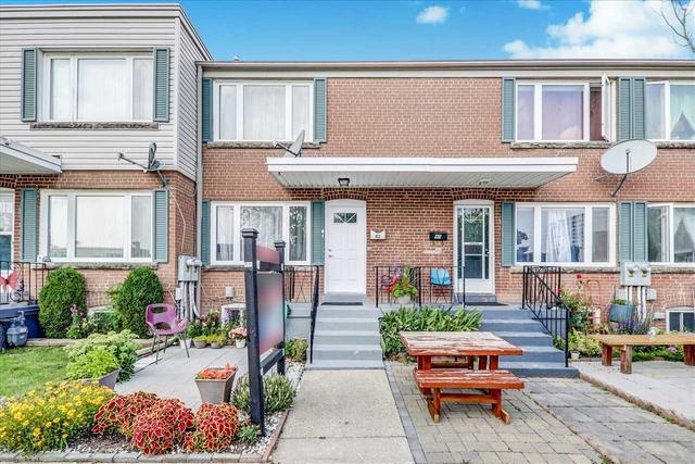 42 - 740 Kennedy Rd, House attached with 2 bedrooms, 2 bathrooms and 1 parking in Toronto ON | Image 1